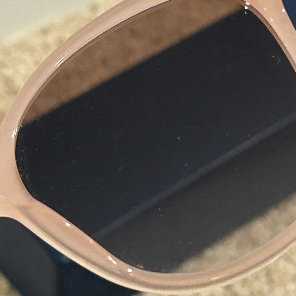 Louis Vuitton Light Cat Eye Sunglasses pink! Z1658W - Picture 16 of 16